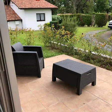 Appartement Cosy, En Rez De Chaussee, En Plein Centre De Cambo Les Bains Buitenkant foto